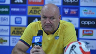 Comeback Dramatis! Persib Hajar Bhayangkara FC 4-2, Kurzawa Jadi Pembeda
