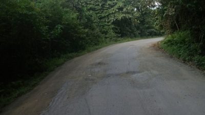 Jalur Provinsi Berau-Kelay di Ambang Bencana, Lubang Menganga dan Ancaman Longsor Jadi Teror Harian