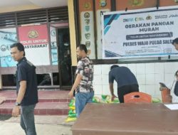 Kapolsek Tanasitolo Gelar Pangan Murah, 2 Ton Beras SPHP Terjual di Hari Pertama