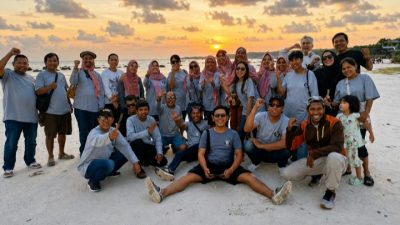 Kelompok Jappa-Jappa Lajangiru Nikmati Liburan Bersama di Tanjung Bira Bulukumba