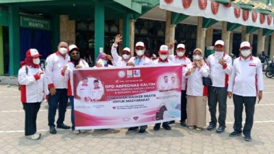 Setelah Samarinda, ABPEDNAS Kaltim Lanjutkan Pembagian Masker di Tenggarong