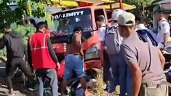 Mencekam! Siswi MAN 1 Soppeng Terjepit di Kolong Truk PLN, Warga Turun Tangan